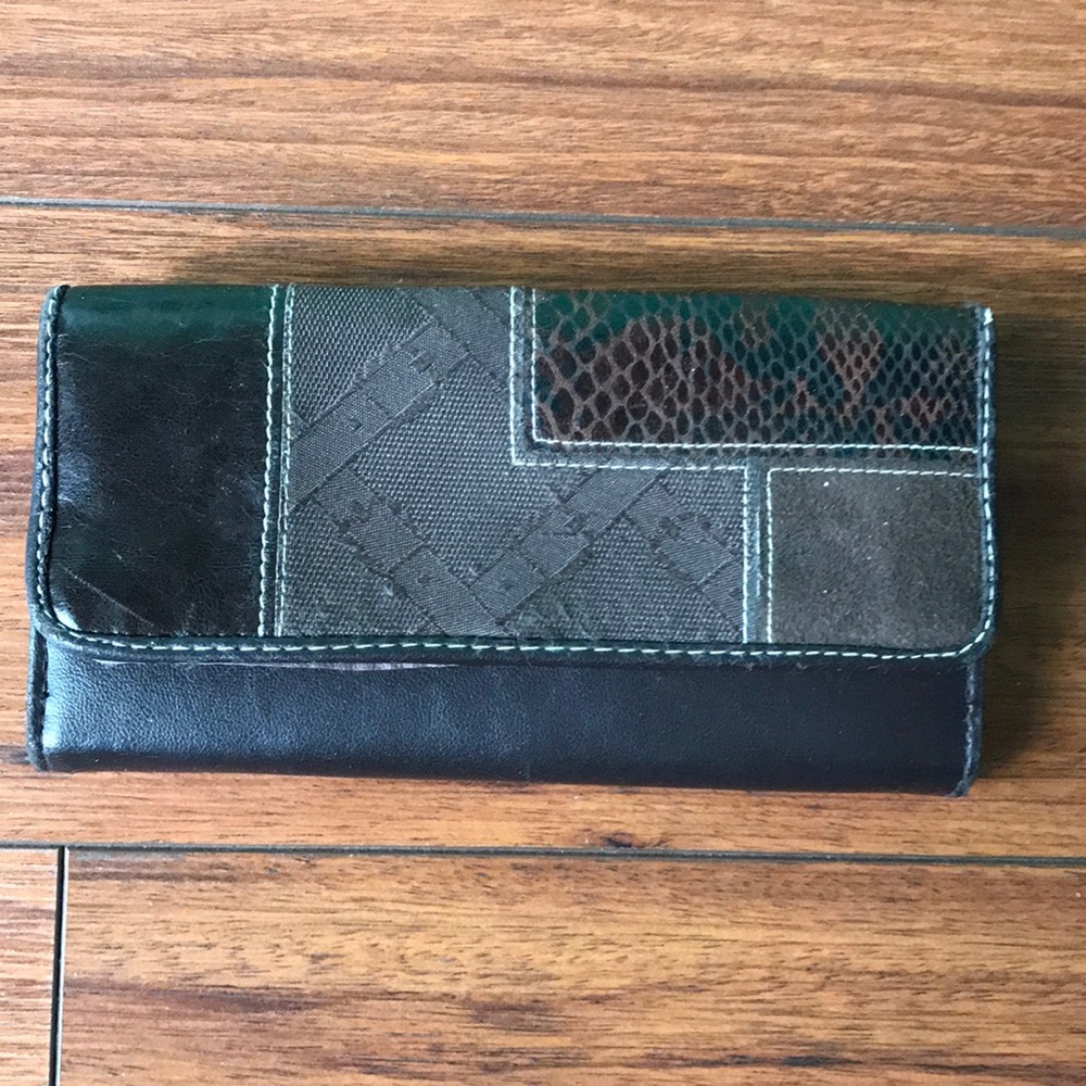 ⚪️⚪️RGA Accessories Wallet⚪️⚪️